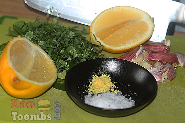 Ingredients for sesame and coriander chutney