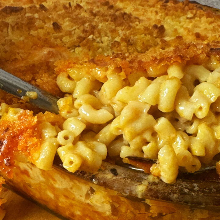 Baked mac and cheese