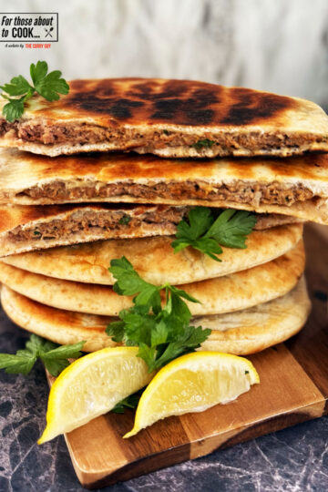 Arayes stacked on top of one another