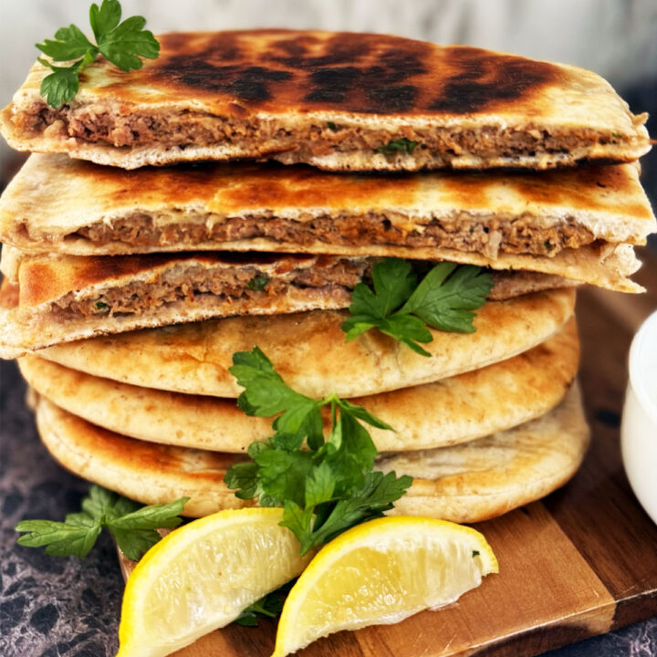 Arayes stacked on top of one another