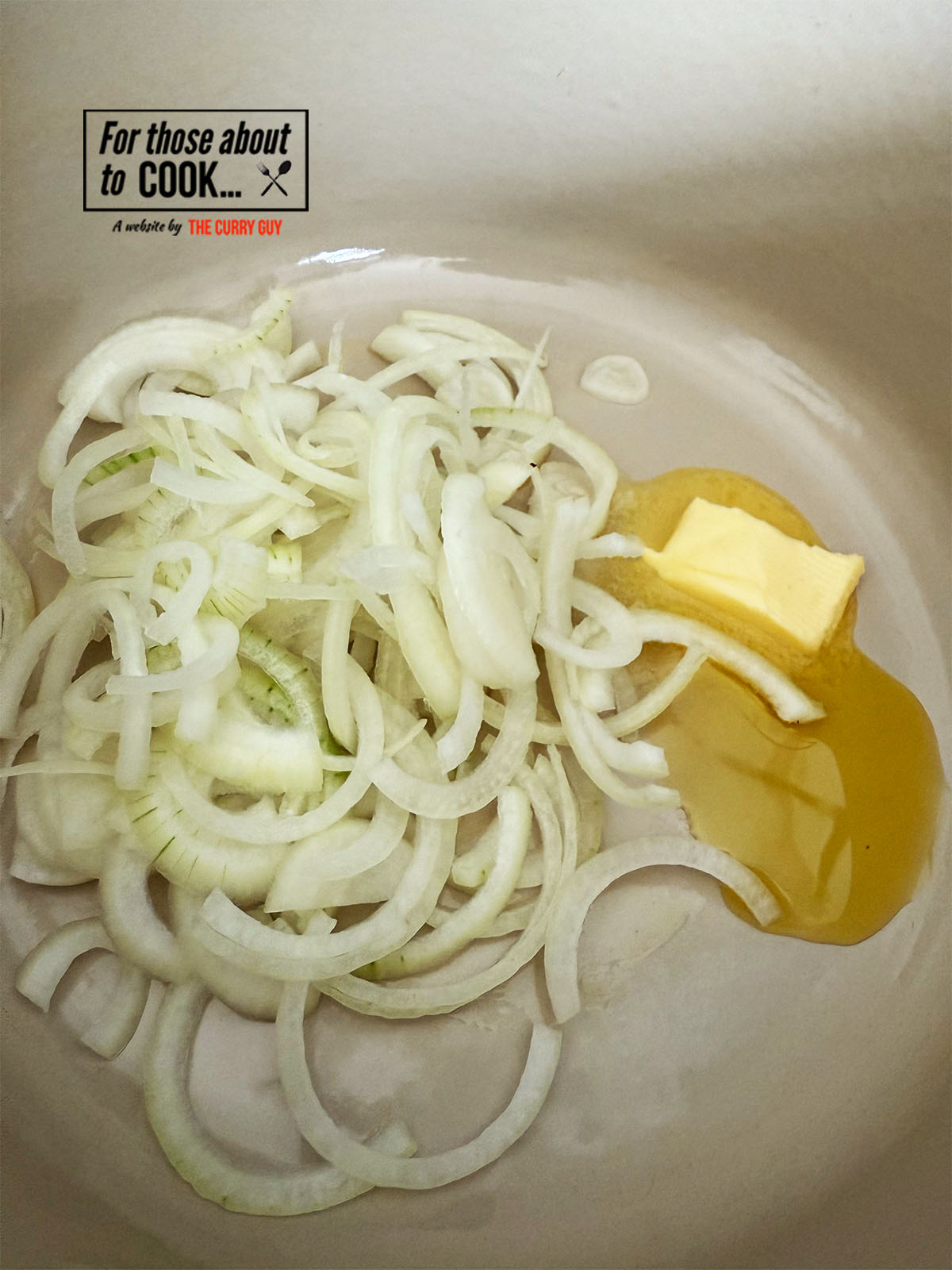 Slow cooking caremalised onions