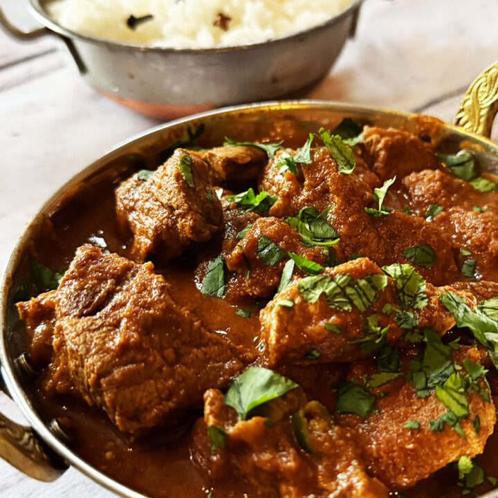 30 minute beef madras served with rice