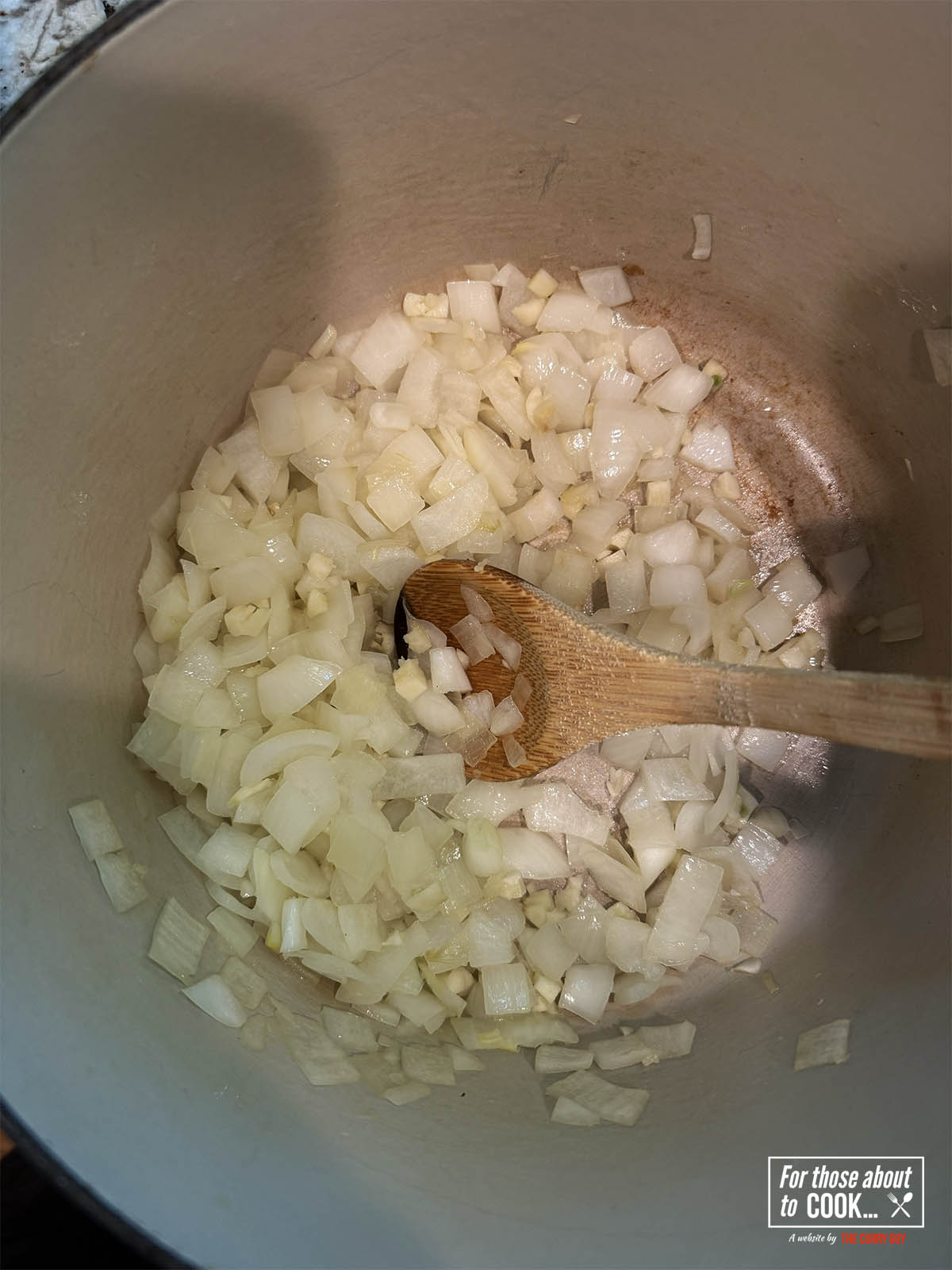 Frying the onions for the pozole rojo 